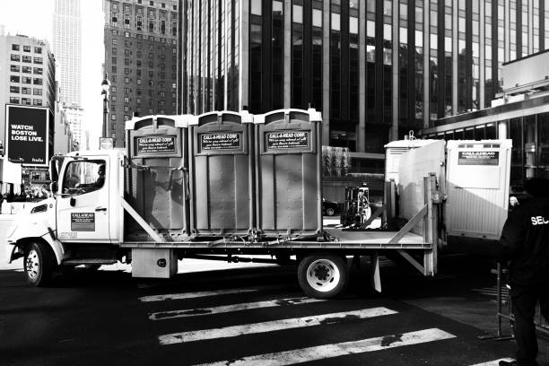 Portable Toilet Options We Offer in Lake Goodwin, WA